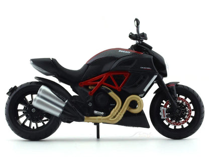 Ducati Diavel Carbon 1:12 Licensed Maisto Diecast Alloy Model Bike